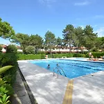 Villaggio Club Dei Pini فيلة *