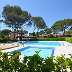Вілла Villaggio Club Dei Pini *
