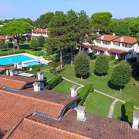 Villaggio Club Dei Pini فيلة بيبيوني