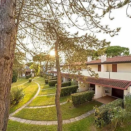 Villaggio Club Dei Pini Villa Bibione