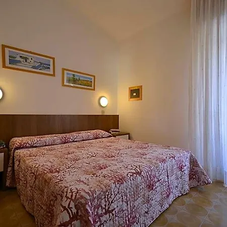 فيلة Villaggio Club Dei Pini *
