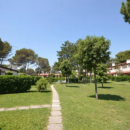 Villaggio Club Dei Pini ビビオーネ
